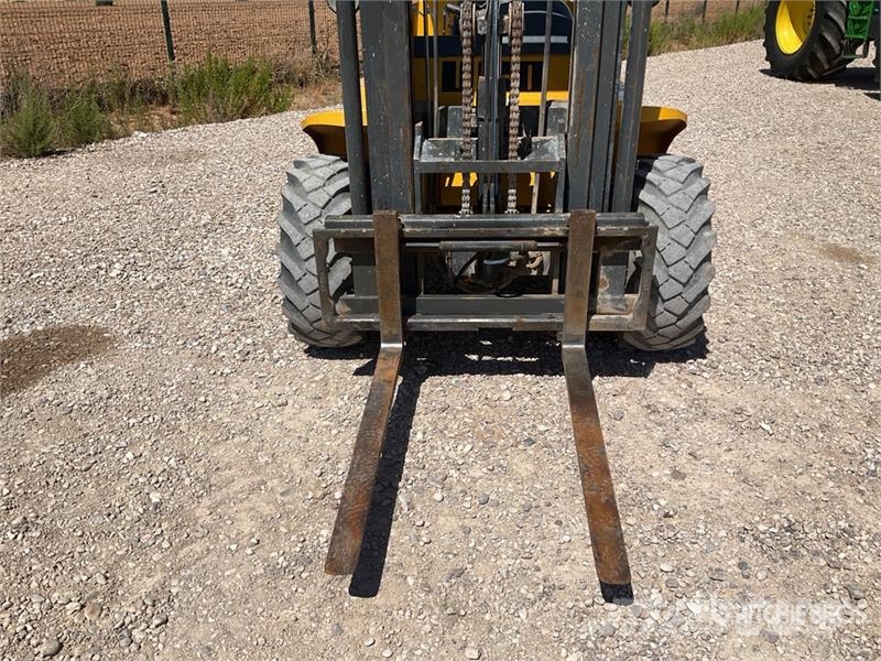 Uromac DTH 2000 DE Rough Terrain Forklift شاحنات الطرق الوعرة