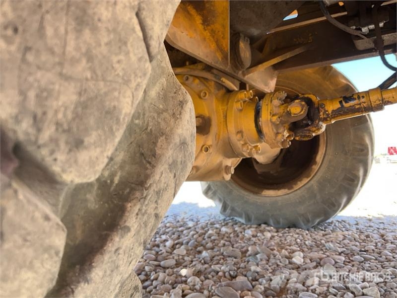 Uromac DTH 2000 DE Rough Terrain Forklift شاحنات الطرق الوعرة