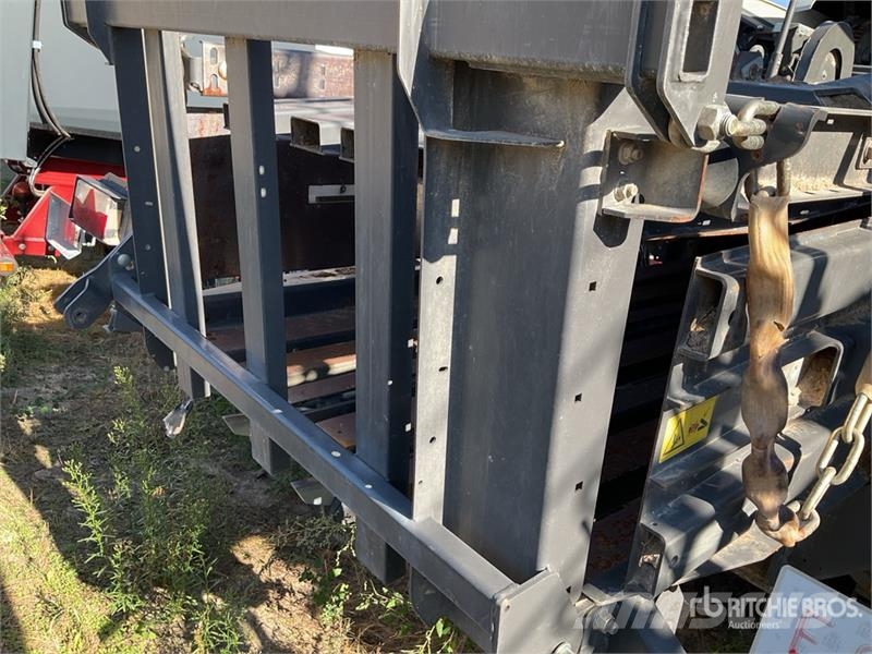 Usines Claas Quadrant 5200 T Round Baler Körbálázók