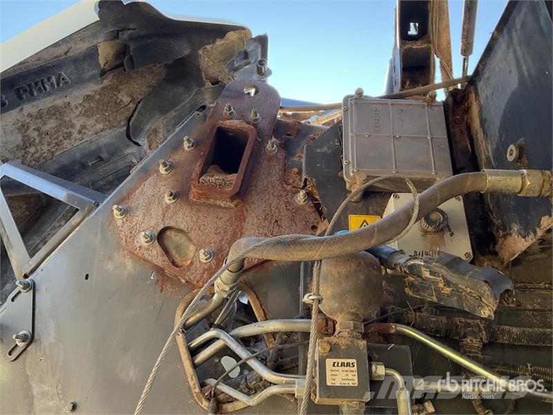 Usines Claas Quadrant 5200 T Round Baler Körbálázók