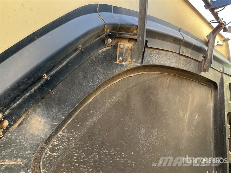 Usines Claas Quadrant 5200 T Round Baler Körbálázók