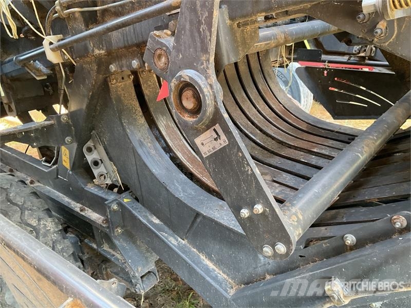 Usines Claas Quadrant 5200 T Round Baler Körbálázók