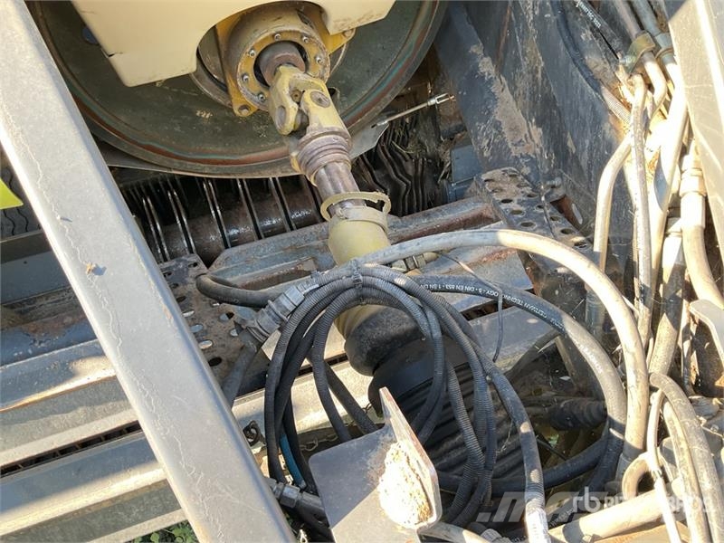 Usines Claas Quadrant 5200 T Round Baler Körbálázók