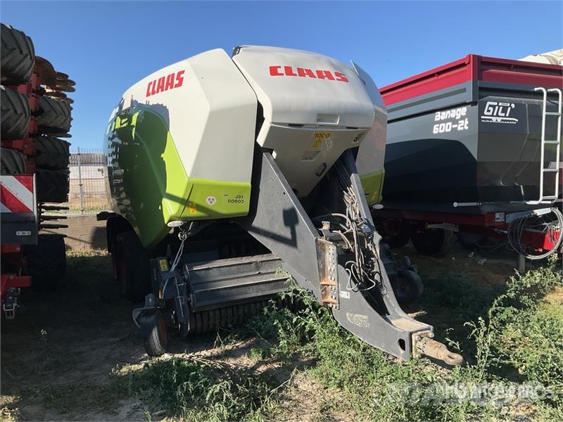 Usines Claas Quadrant 5200 T Round Baler Körbálázók