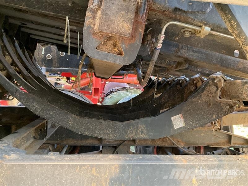 Usines Claas Quadrant 5200 T Round Baler Körbálázók