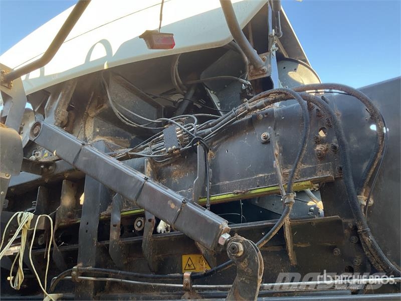 Usines Claas Quadrant 5200 T Round Baler Körbálázók