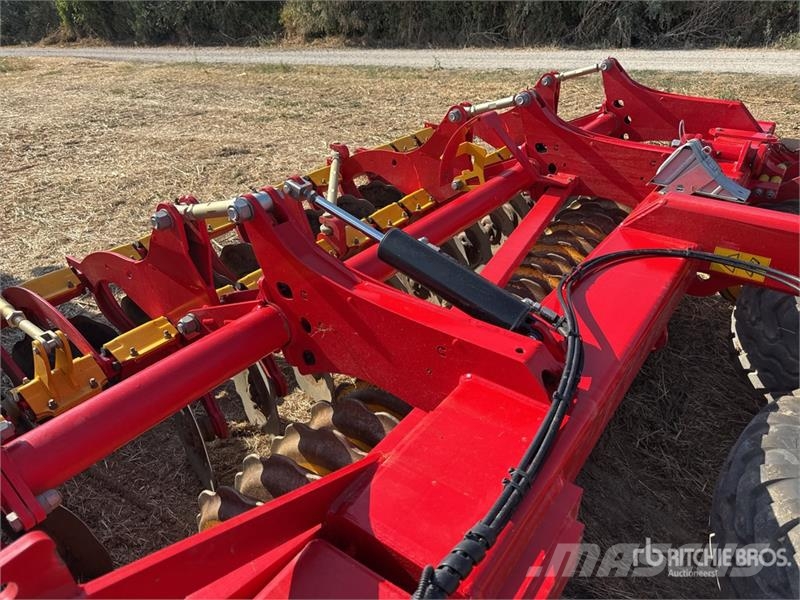 Väderstad Carrier 820 Tárcsás boronák