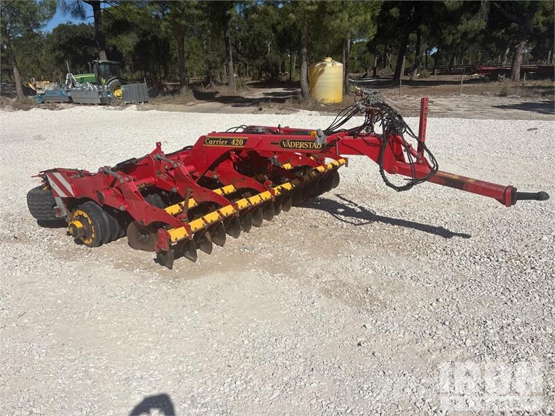 Väderstad CARRIER CR 420 4200 mm Trailed Disc Mower 芝刈り機