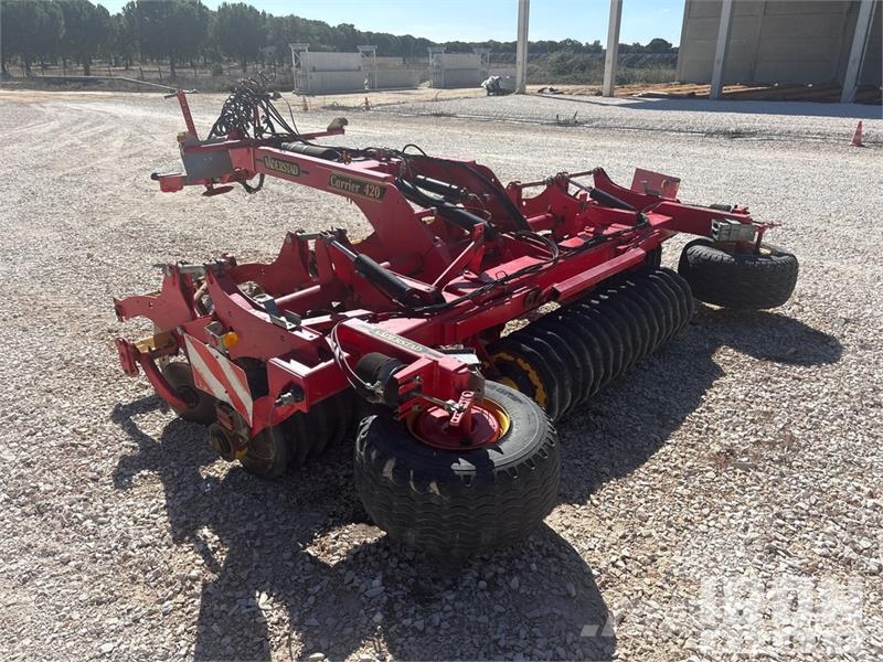 Väderstad CARRIER CR 420 4200 mm Trailed Disc Mower 芝刈り機