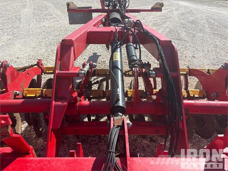 Väderstad CARRIER CR 420 4200 mm Trailed Disc Mower 芝刈り機
