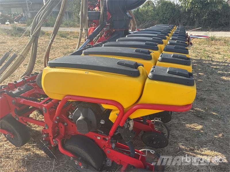 Väderstad Tempo TPV 12 Sette- og Plantemaskiner