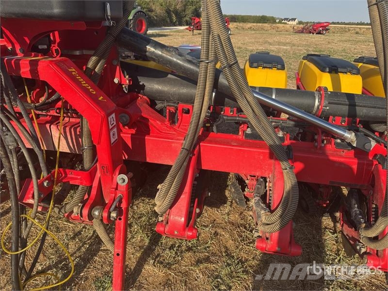 Väderstad Tempo TPV 12 Sette- og Plantemaskiner