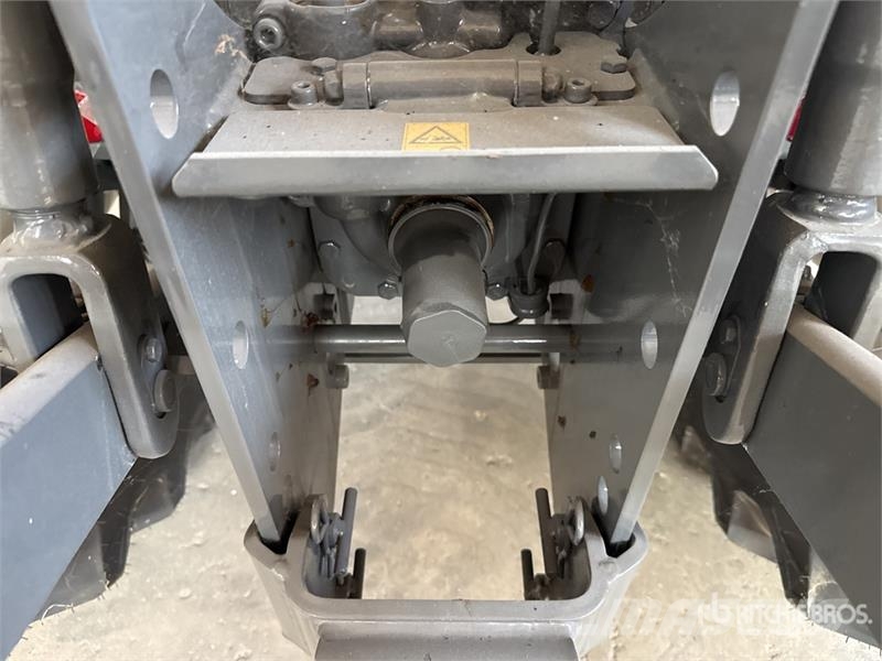 Valtra F105 4WD Tractor (Unused) Traktörler