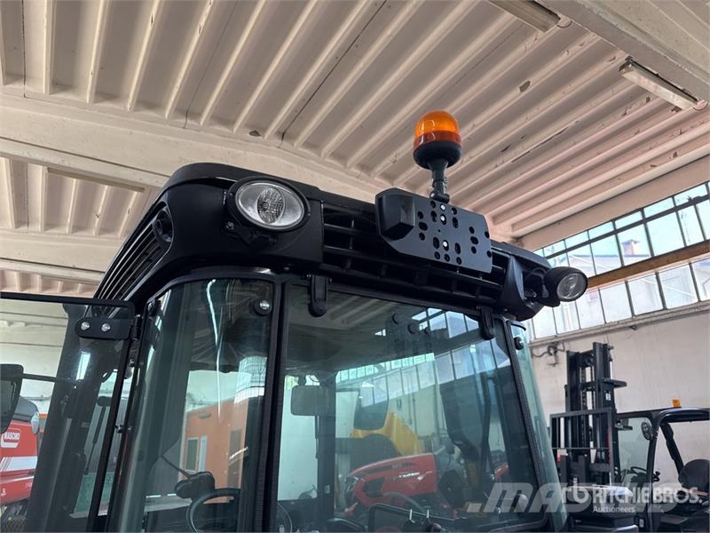 Valtra F105 4WD Tractor (Unused) Traktörler