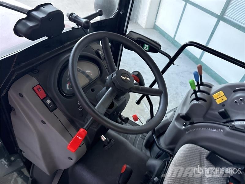 Valtra F105 4WD Tractor (Unused) Traktörler