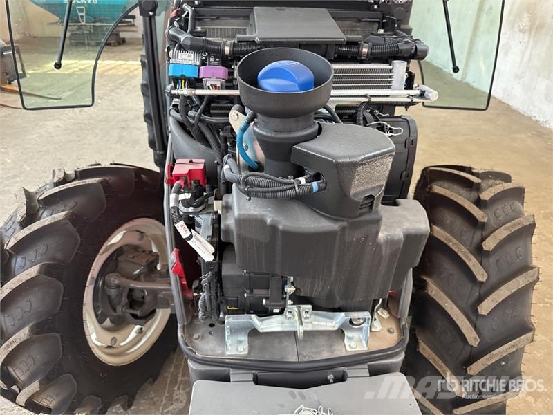Valtra F105 4WD Tractor (Unused) Traktörler