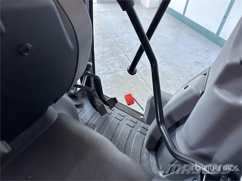 Valtra F105 4WD Tractor (Unused) Traktörler