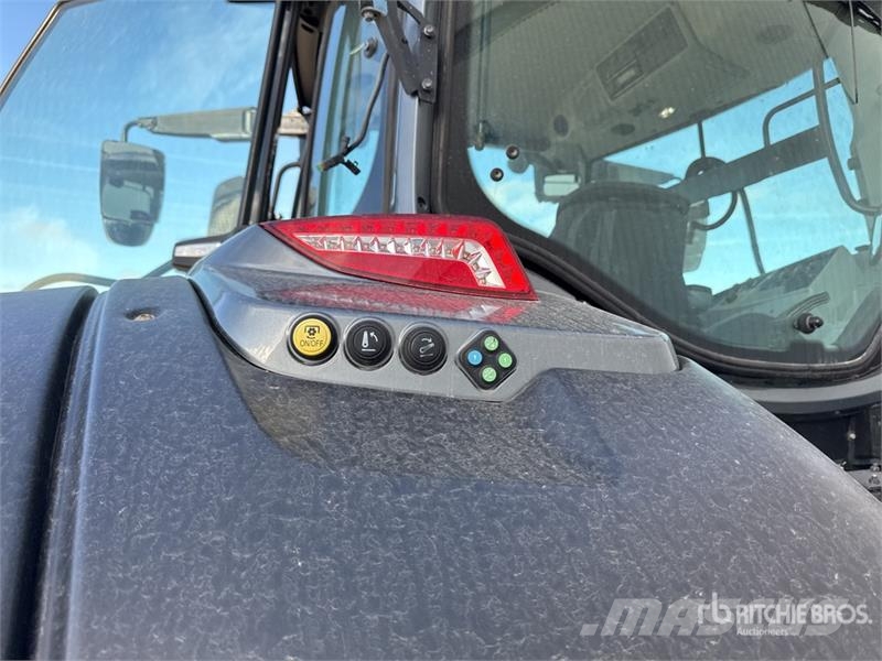 Valtra N174 Direct 4x4 Tracteur Agricole 4WD Tractor トラクター