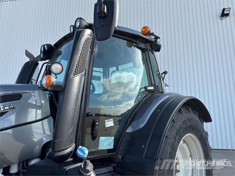 Valtra N174 Direct 4x4 Tracteur Agricole 4WD Tractor トラクター