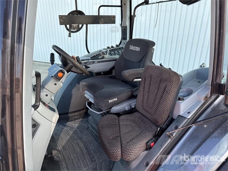 Valtra N174 Direct 4x4 Tracteur Agricole 4WD Tractor トラクター