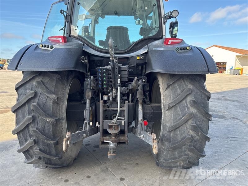 Valtra N174 Direct 4x4 Tracteur Agricole 4WD Tractor トラクター