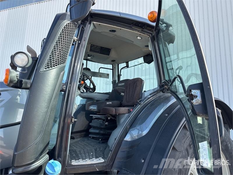 Valtra N174 Direct 4x4 Tracteur Agricole 4WD Tractor トラクター