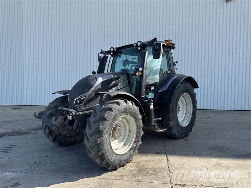 Valtra N174 Direct 4x4 Tracteur Agricole 4WD Tractor トラクター