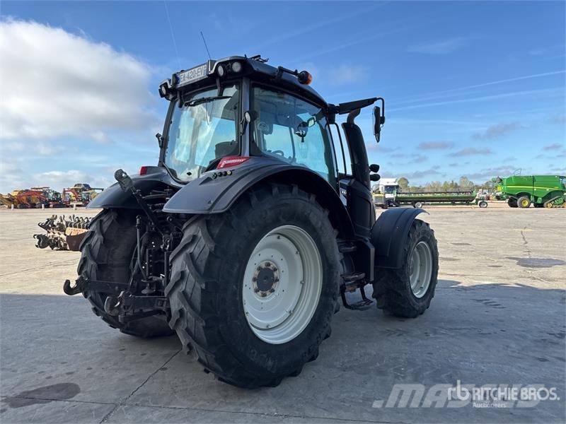 Valtra N174 Direct 4x4 Tracteur Agricole 4WD Tractor トラクター