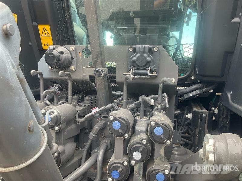 Valtra S324 SmartTouch MR19 4WD Tractor Τρακτέρ