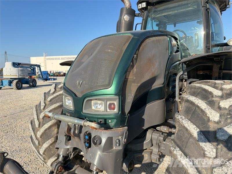 Valtra S353 4WD Tractor Трактори