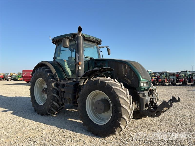 Valtra S353 4WD Tractor Трактори