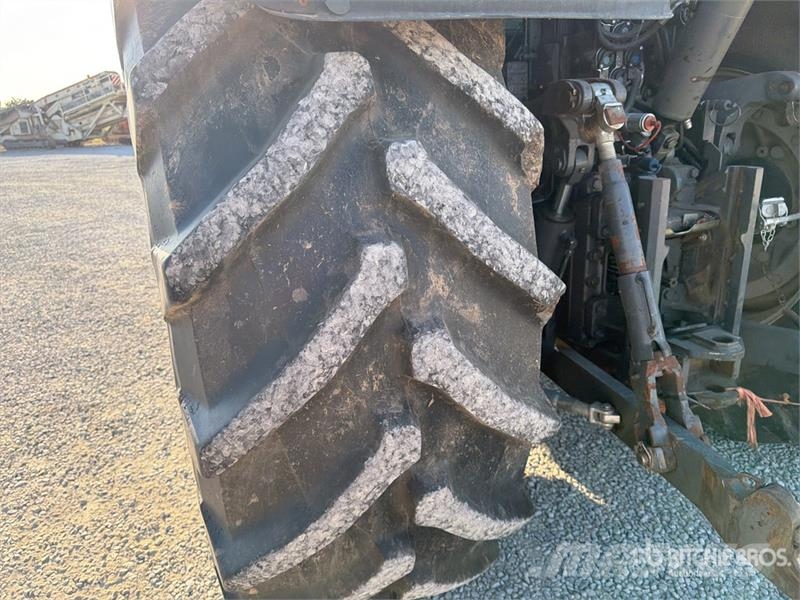 Valtra S353 4WD Tractor Трактори