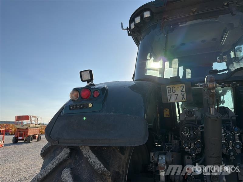 Valtra S353 4WD Tractor Трактори