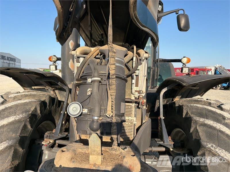 Valtra S353 4WD Tractor Трактори