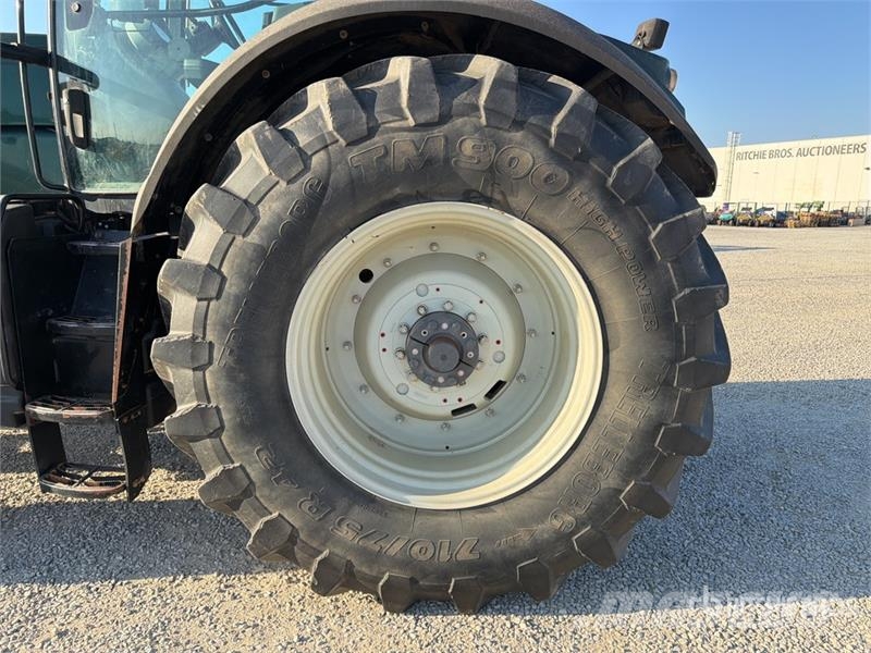Valtra S353 4WD Tractor Трактори