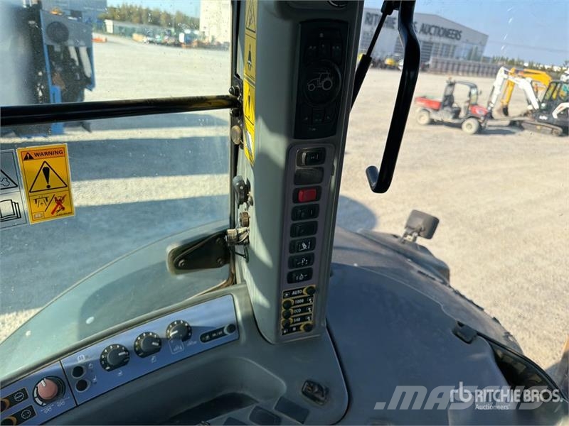 Valtra S353 4WD Tractor Трактори