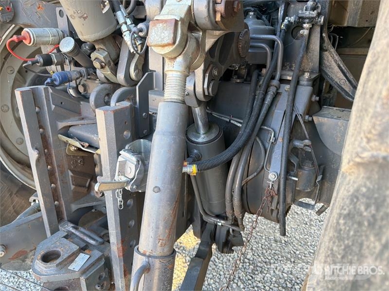 Valtra S353 4WD Tractor Трактори