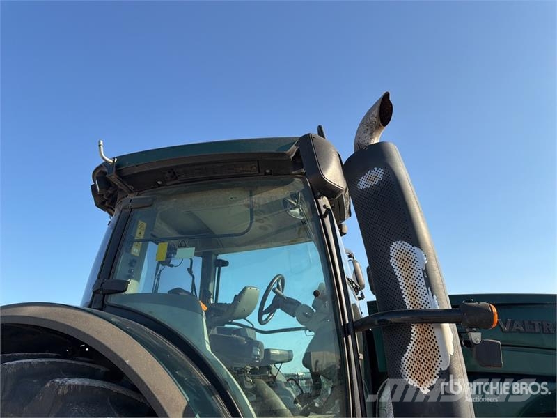 Valtra S353 4WD Tractor Трактори
