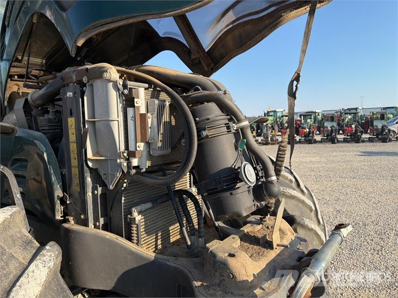 Valtra S353 4WD Tractor Трактори