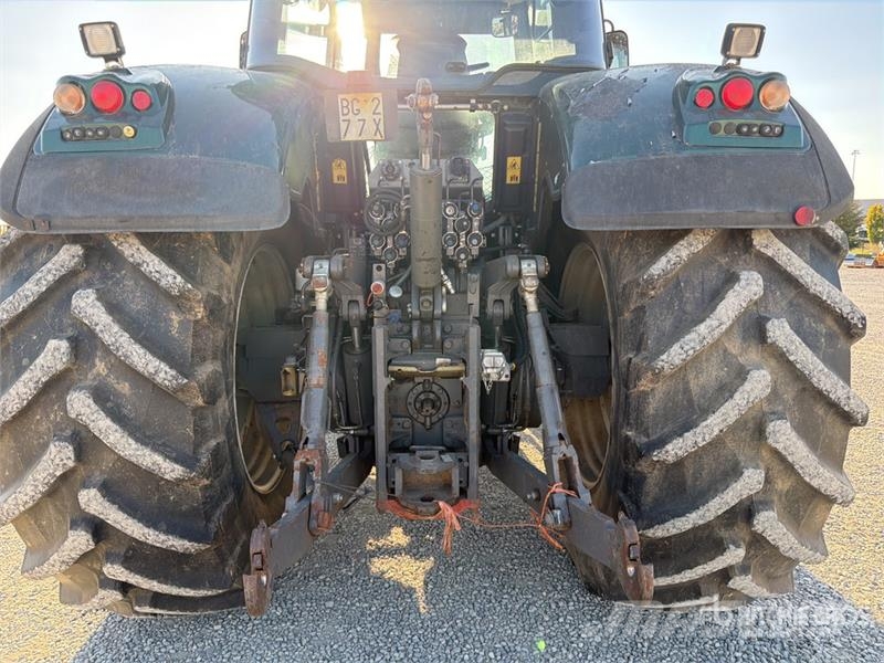 Valtra S353 4WD Tractor Трактори