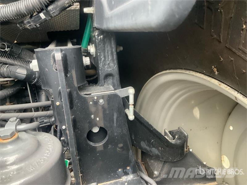 Valtra S354 SmartTouch MR19 4WD Tractor 트랙터