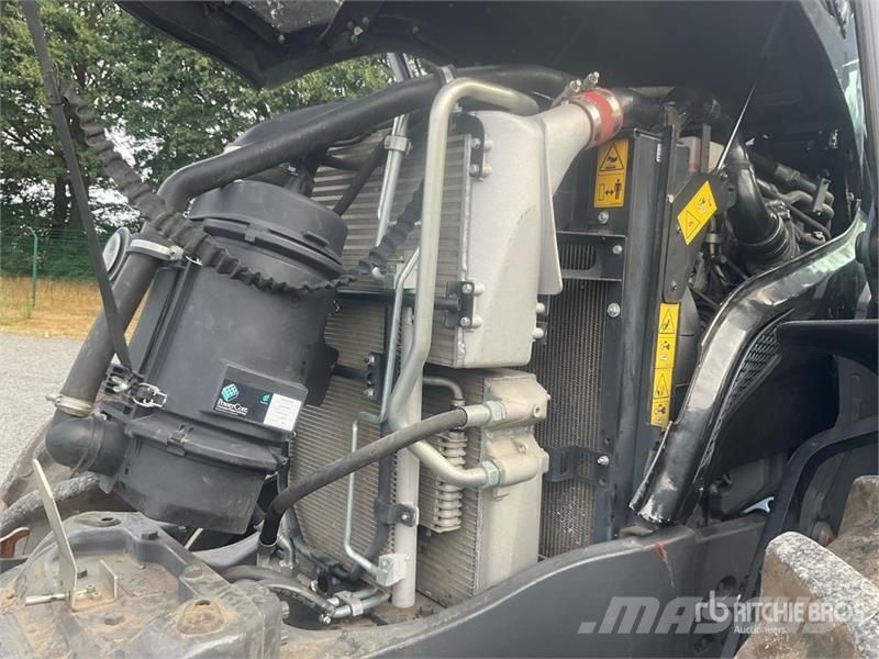 Valtra S374 Smart Touch 4WD Tractor 트랙터