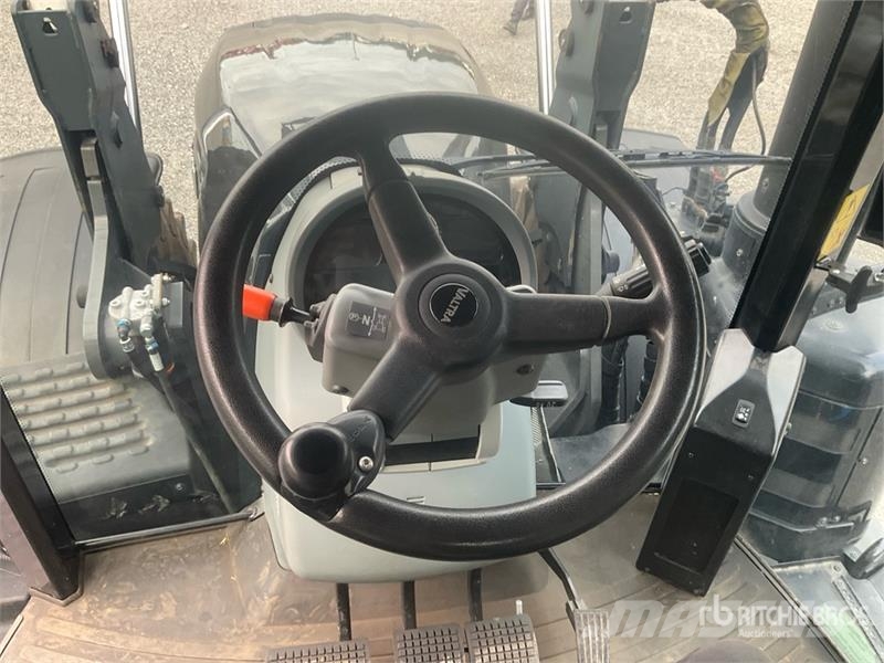 Valtra S374 Smart Touch 4WD Tractor 트랙터
