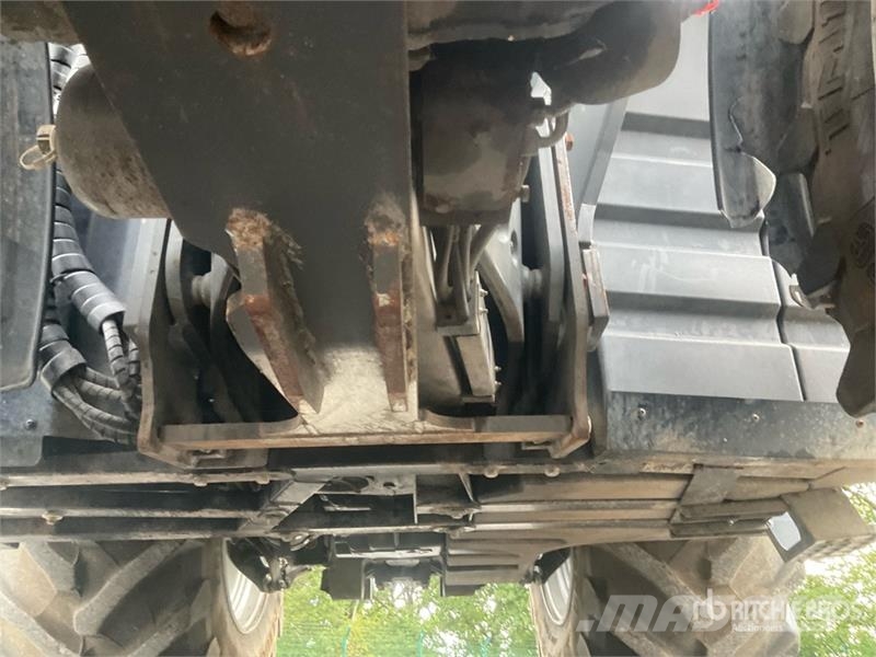 Valtra S374 Smart Touch 4WD Tractor 트랙터