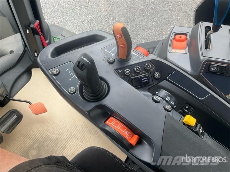 Valtra T155 A 4WD Tractor (Unused) 트랙터