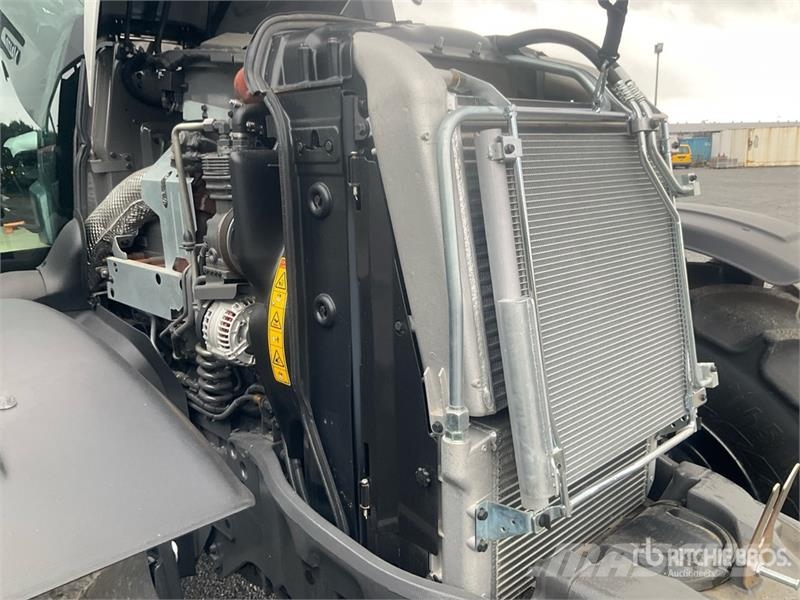 Valtra T155 A 4WD Tractor (Unused) 트랙터