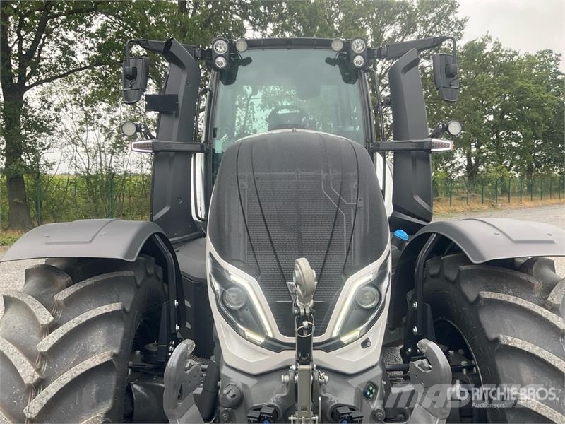Valtra T155 A 4WD Tractor (Unused) 트랙터