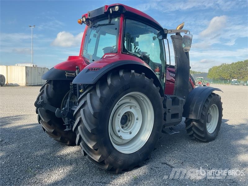 Valtra T194 H 4WD Tractor Traktorit