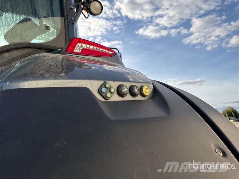 Valtra T214 Direct 4x4 Tracteur Agricole 4WD Tractor Tractores