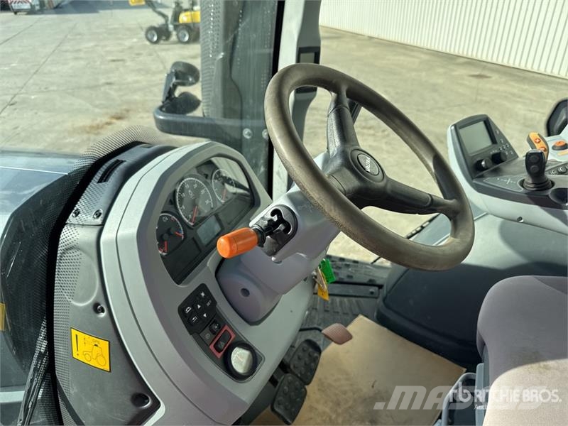 Valtra T214 Direct 4x4 Tracteur Agricole 4WD Tractor Tractores